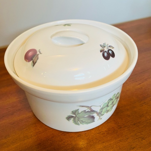 BIA Cordon Bleu covered casserole dish - Picture 5 of 16
